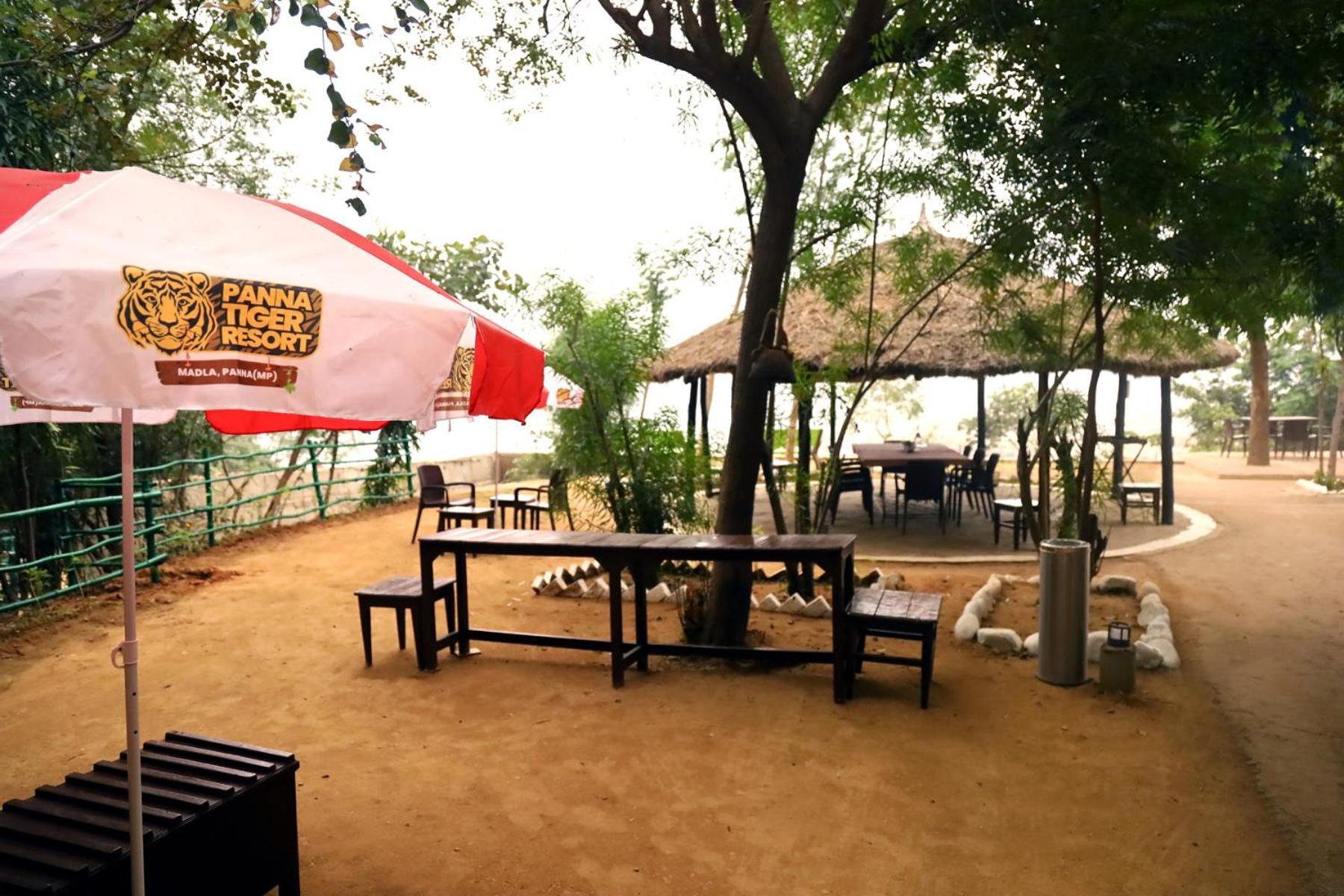 Panna Tiger Resort- Riverside Property Rājgarh Екстериор снимка
