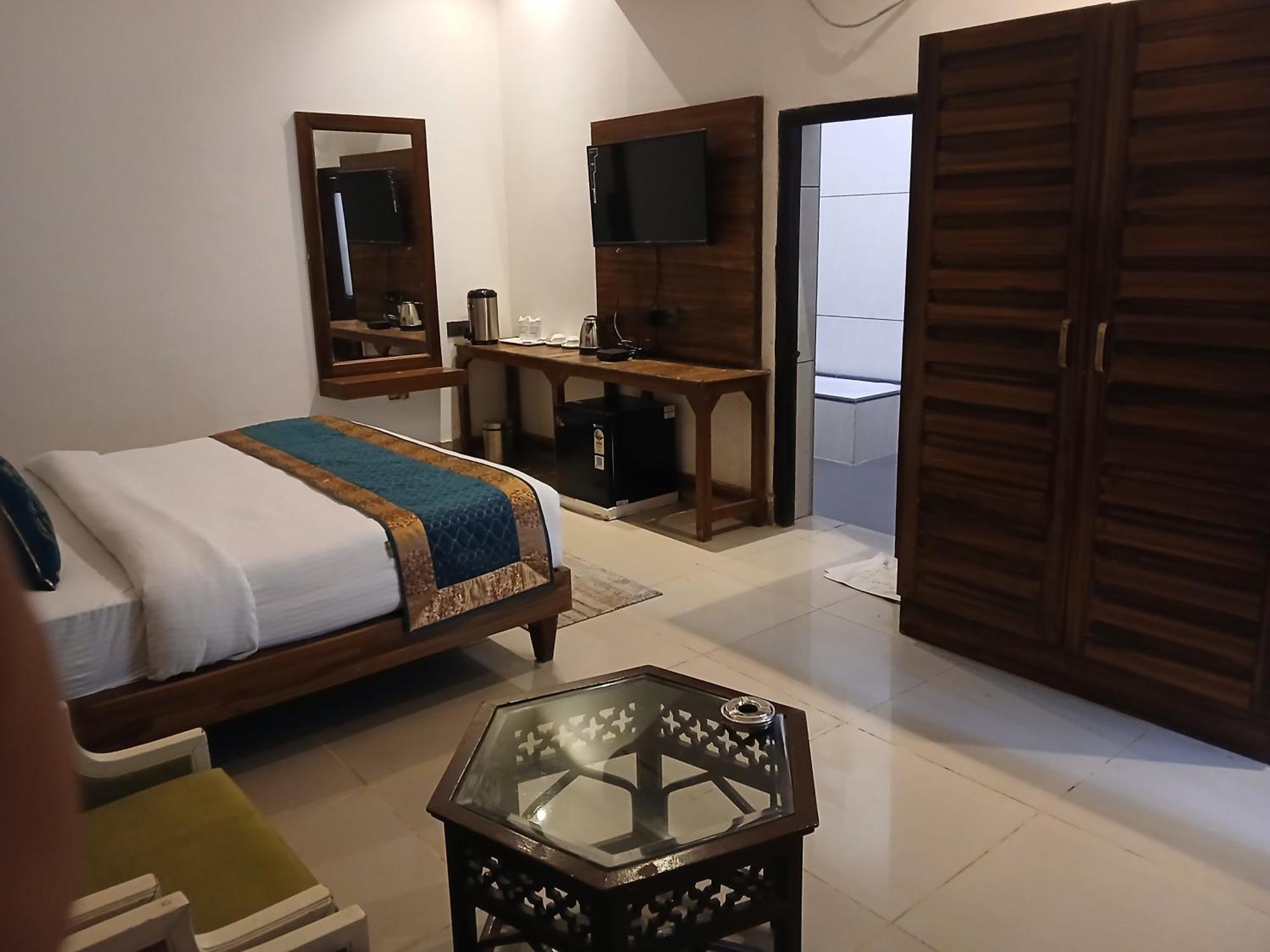 Panna Tiger Resort- Riverside Property Rājgarh Екстериор снимка